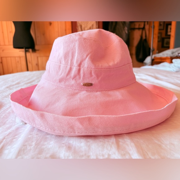 NWOT Scala Pink Women's Hat - Picture 1 of 14